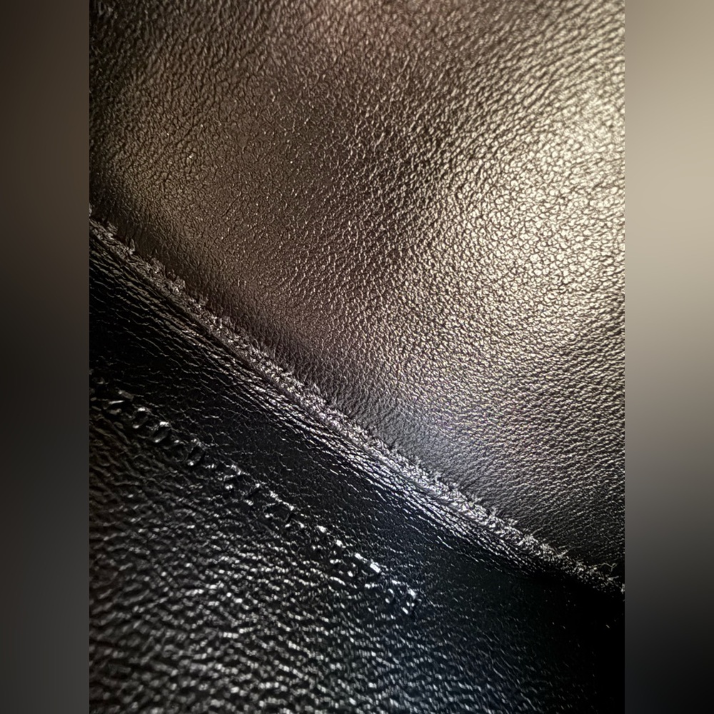 Elegant Silver Handbag - Picture 9 of 14